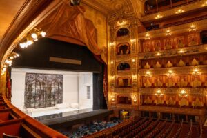 opera historia e estrutura